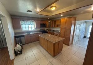 5809 Wardlow Kitchen